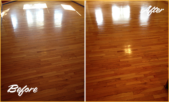 Before and After Picture of a Orlando Wood Deep Cleaning Service on a Room Floor to Remove Scratches