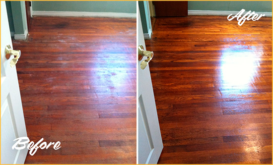 Before and After Picture of a Ocoee Wood Sand Free Refinishing Service on a Dull Floor to Remove Stains