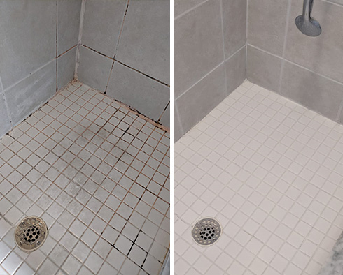 Before and after Picture of a Grout Cleaning Job in Winter Park, FL